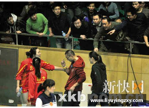 DS视讯官网CBA新规出台！球迷入场须知五条，违规将被拒绝入场 - 副本 (2)